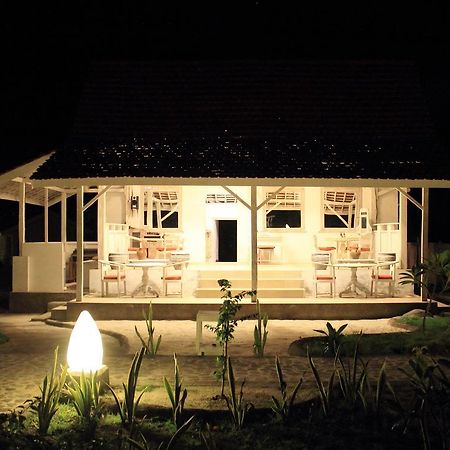 Gazebo Meno Hotel Gili Meno Exterior foto